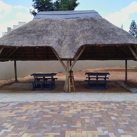 Elson Lodge Alberton Exterior photo
